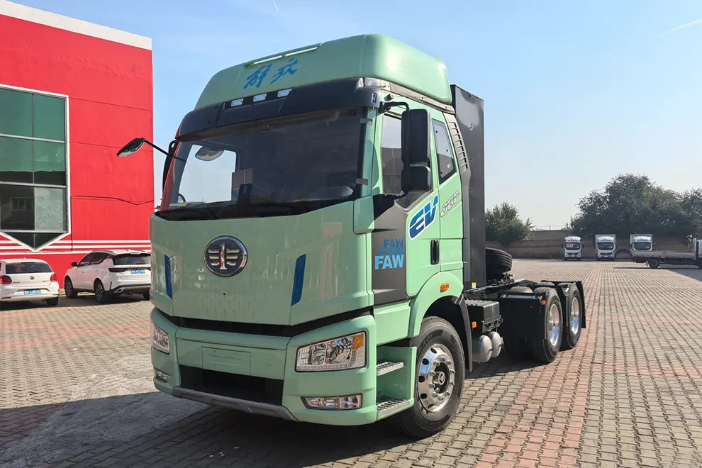 FAW J6P 6x4 Electric Tractor Truck